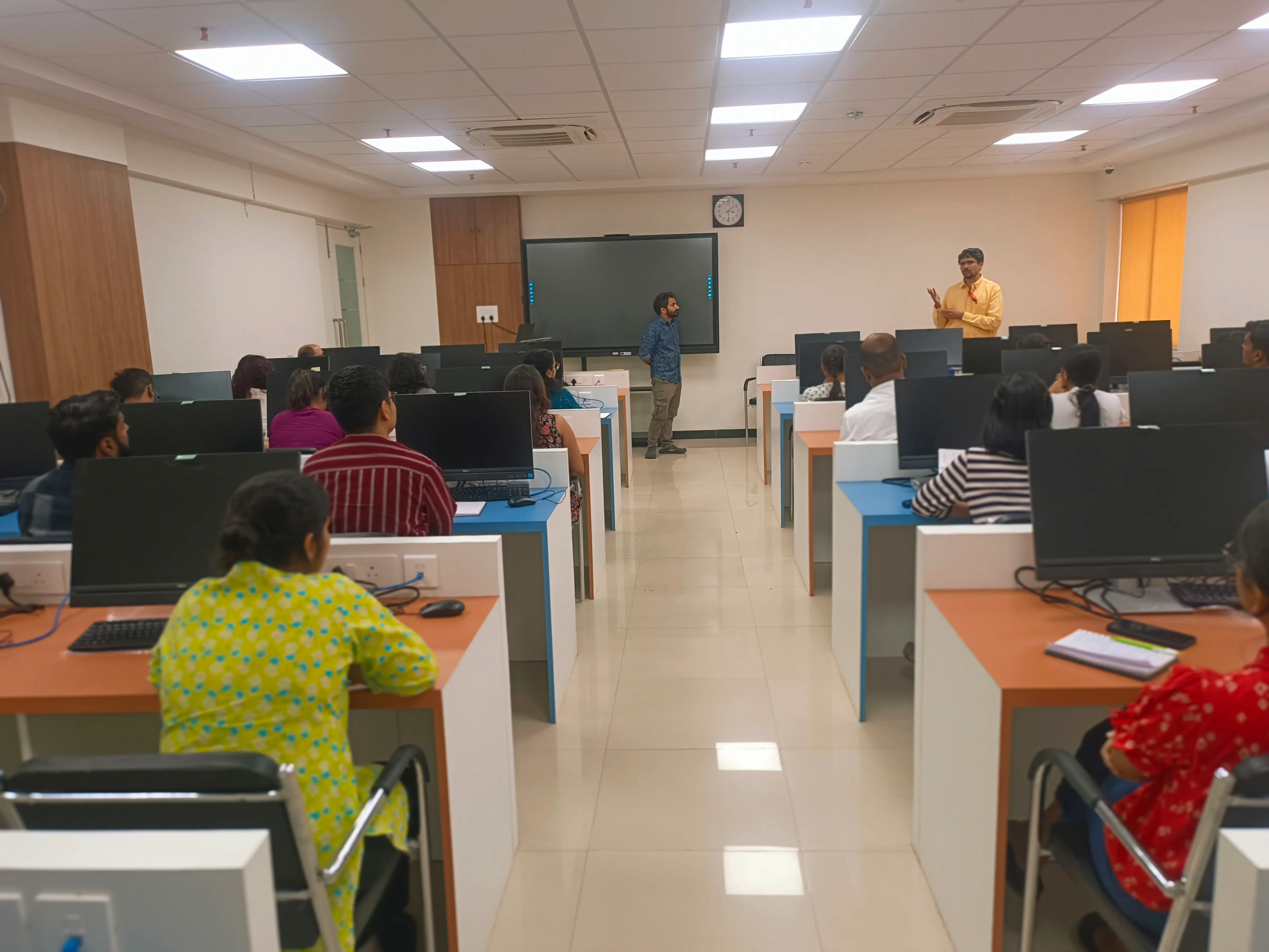  Histone isoforms:  Is an altered expression an early event in cellular transformation?